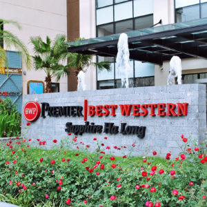 Best Western Premier Sapphire Ha Long Bay - Entrance