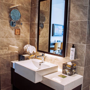 Best Western Premier Sapphire Ha Long Bay - Standard Bathroom